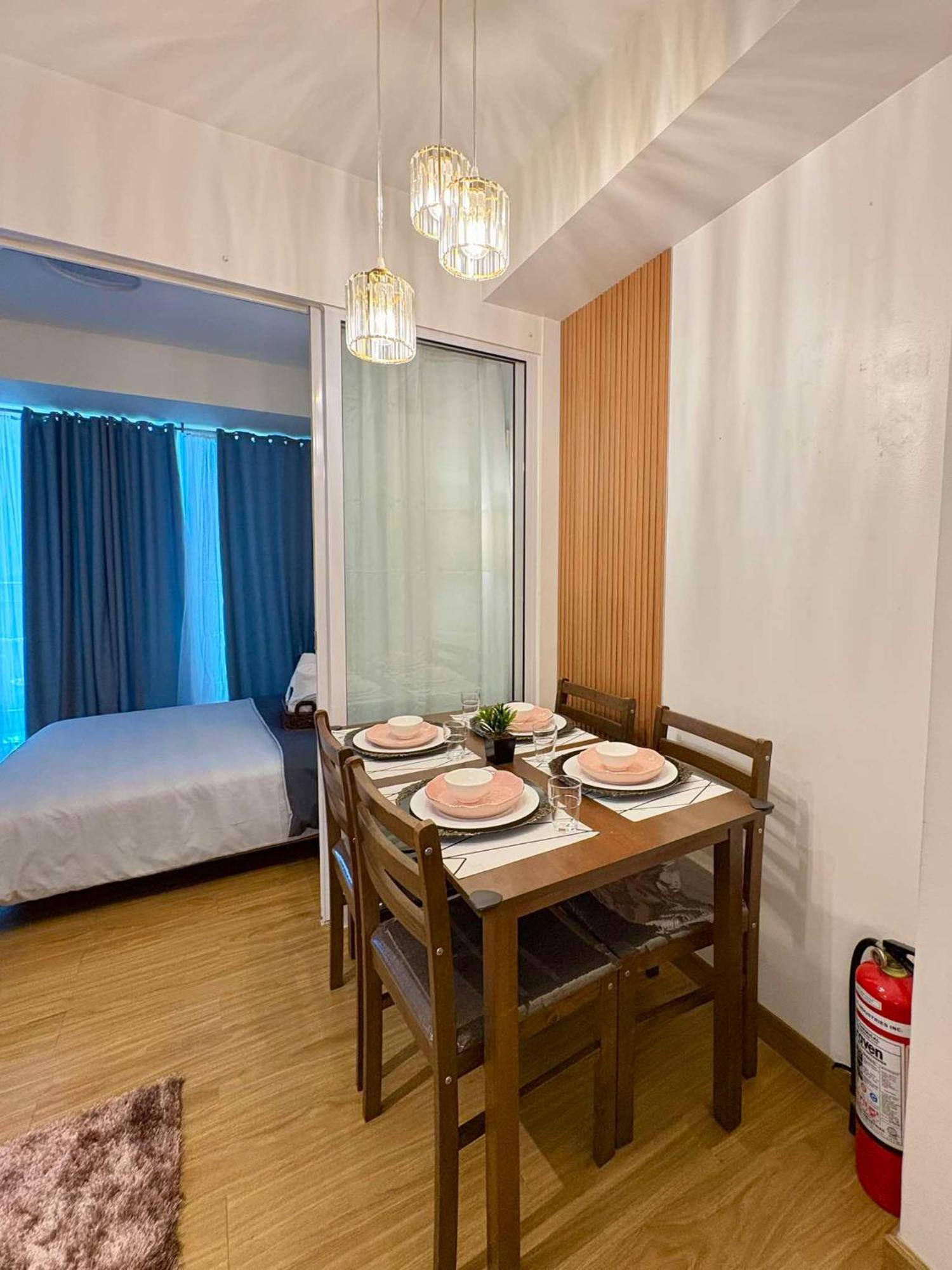 Bahay-bahayan Hotel *