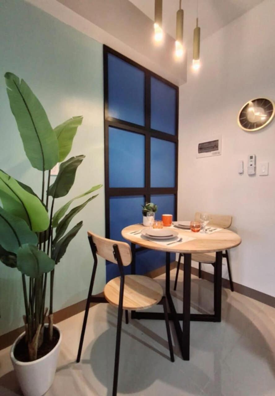 Apartment Smdc Bloom Cozy 2br Wifi & Netflix Near Naia Manila