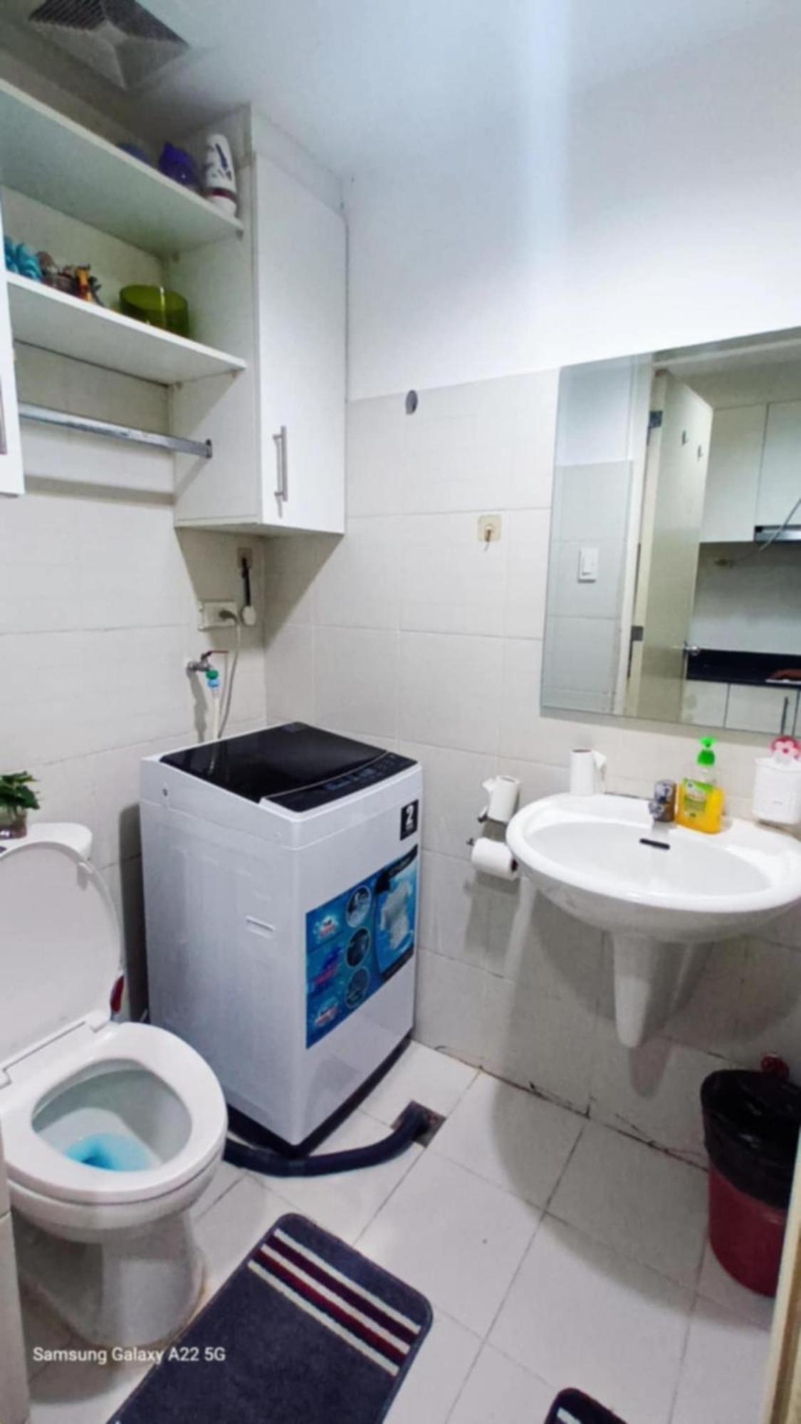 Yumi Place Staycation Aparthotel *