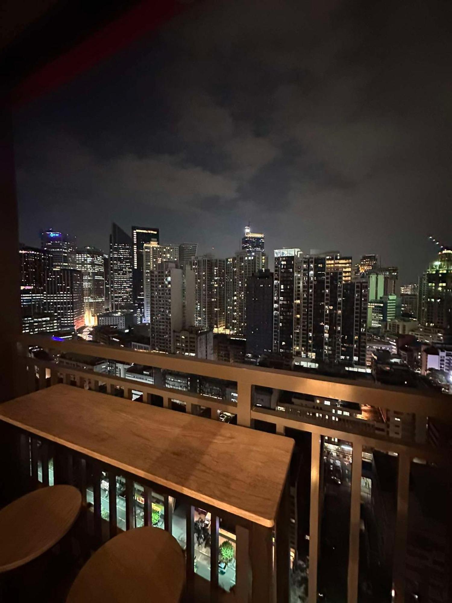 Arq Staycation - Red Residences Makati Aparthotel Manila