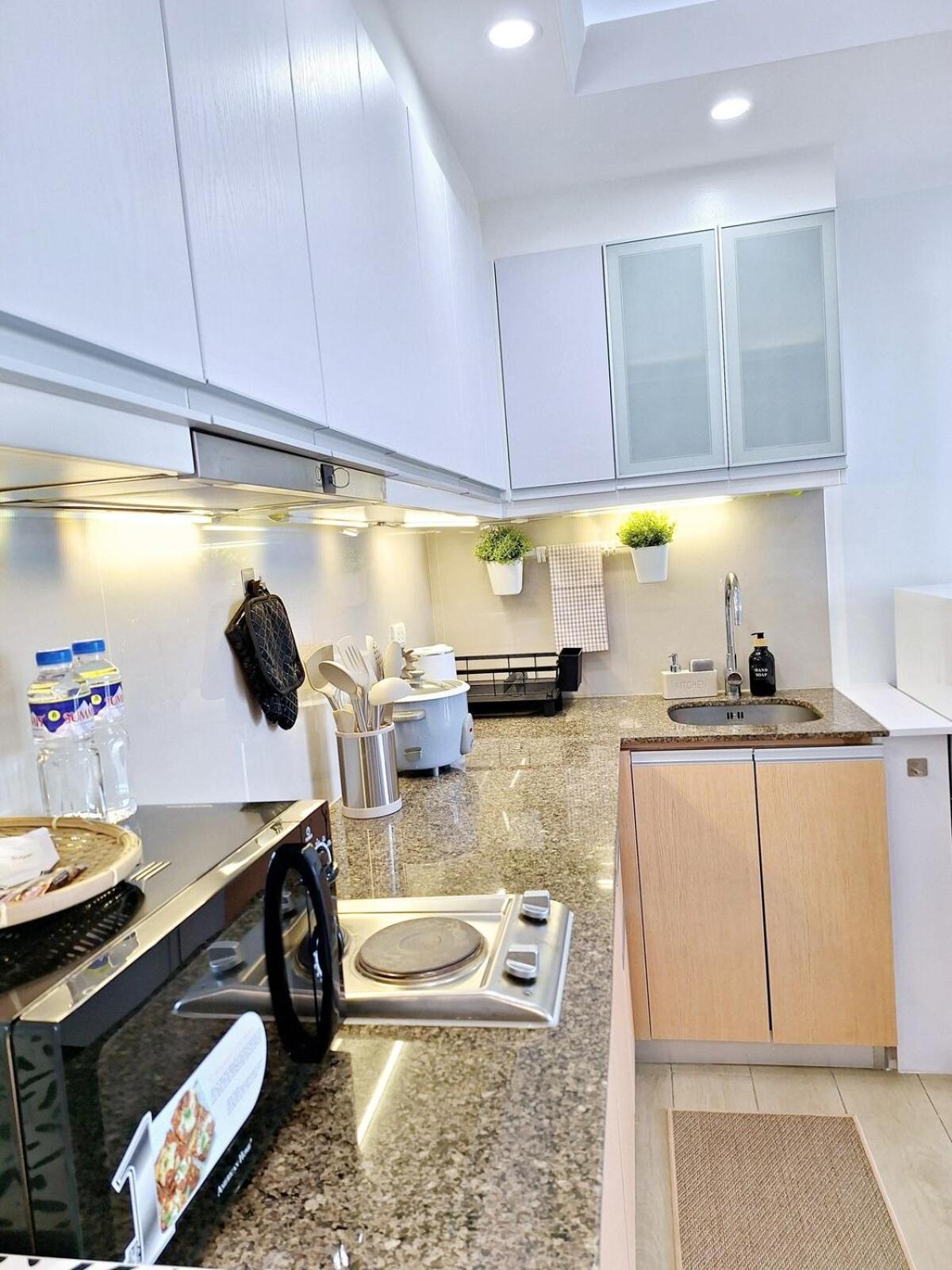 Luxury Coastal, Grand Canal View Manila