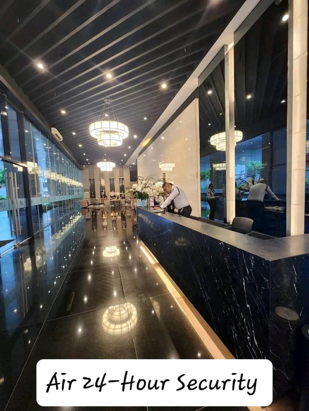 Scape Comforts Makati Apartment *