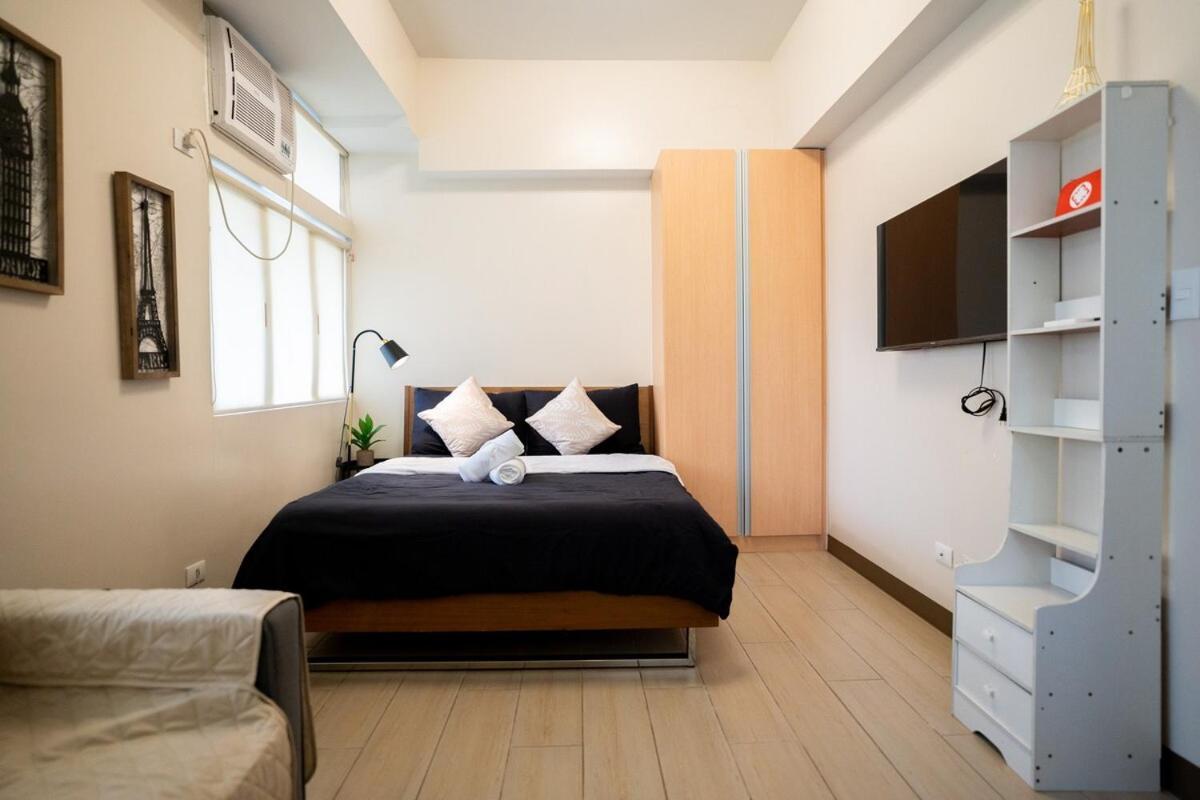 Elegant Unit, Fast Wifi, Near Makati Medical Centr * Manila