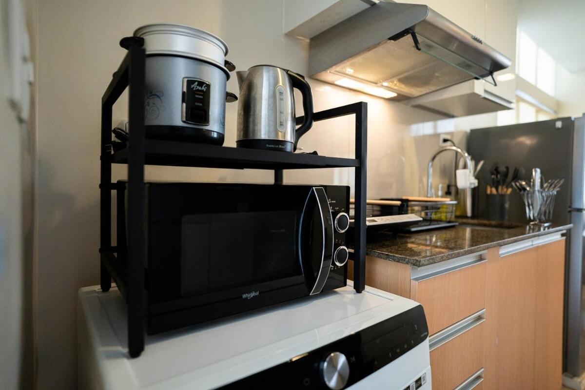 Elegant Unit, Fast Wifi, Near Makati Medical Centr Apartment