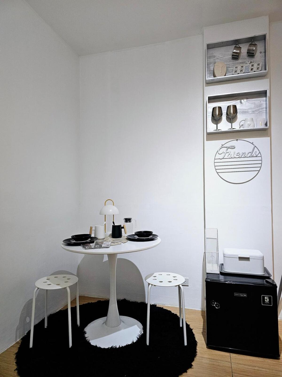 Apartment Comfort At Intramuros By In Cafebar Manila