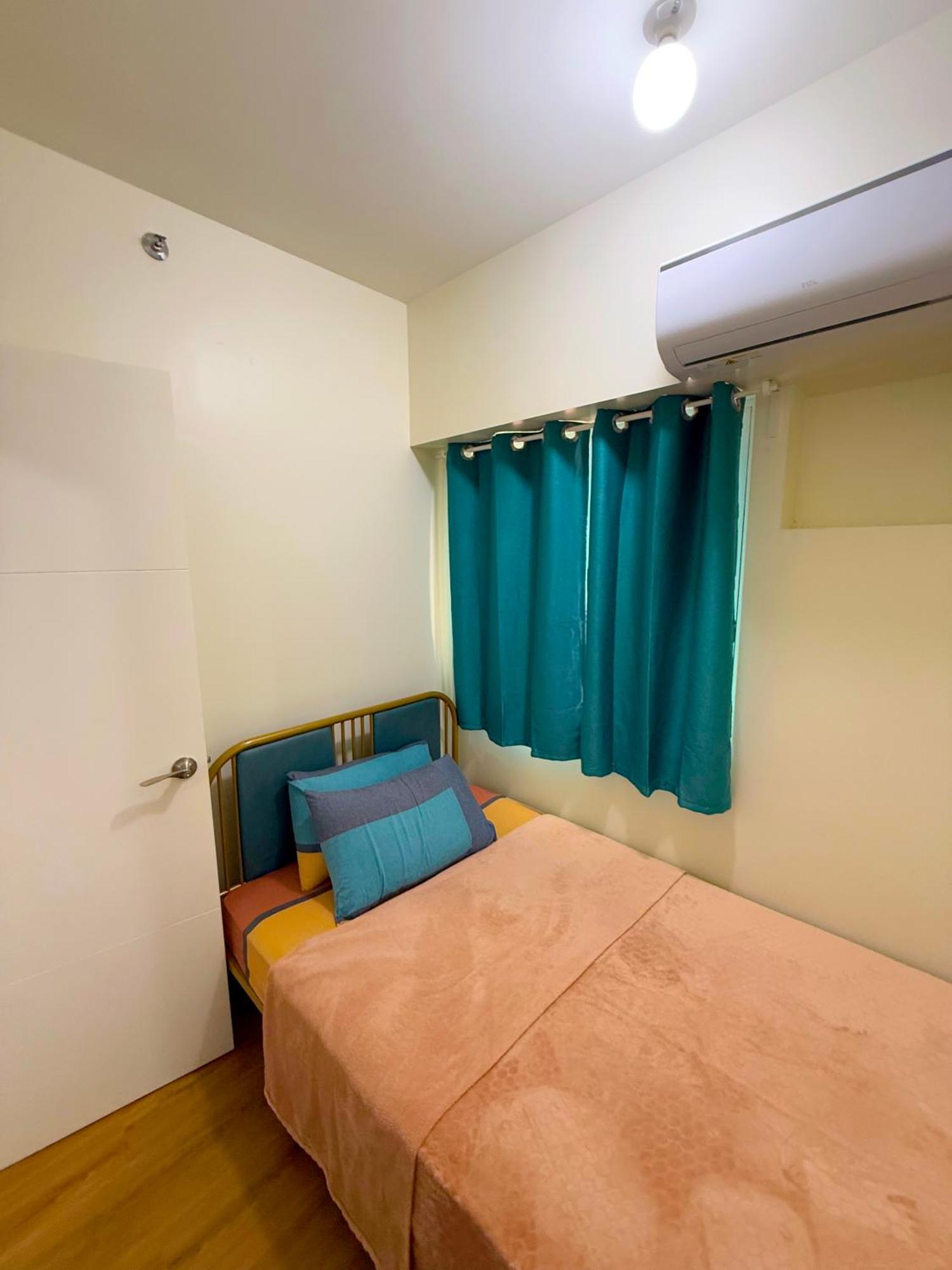 Vincondotel Near Bgc 2br Fairlane 2408 Apartment Manila