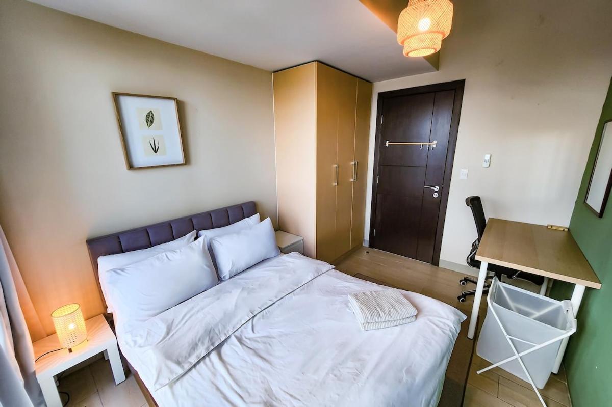 Travellers Haven 3br Bgc, Bathtub, Xbox, 200mbps * Manila