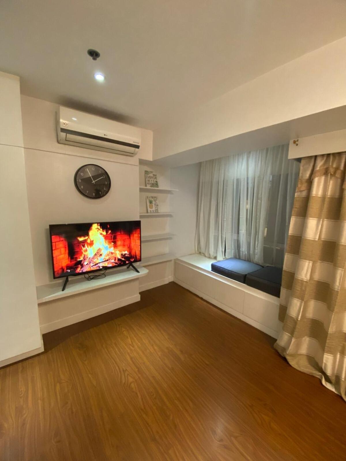 Ecn And Staycation * Manila