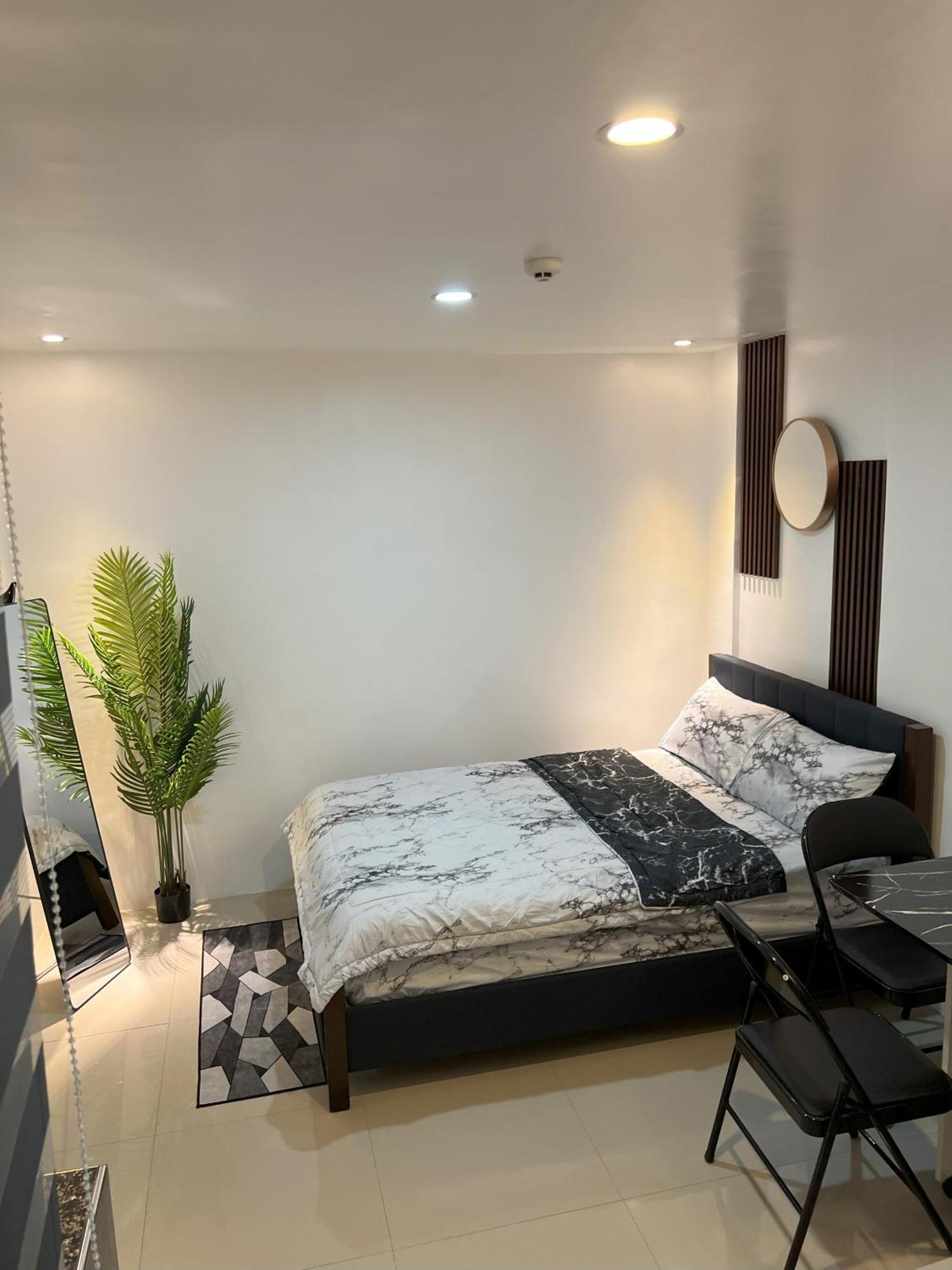 Apartment El Phillip - Pasay Near Buendia Lrt, Bus Station, Mamci Manila