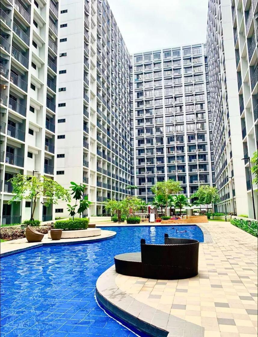 Shore 2 Residences Moa Naia *