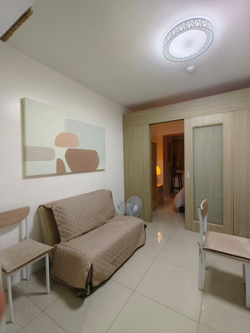 Barkada By Metro Staycation Aparthotel *