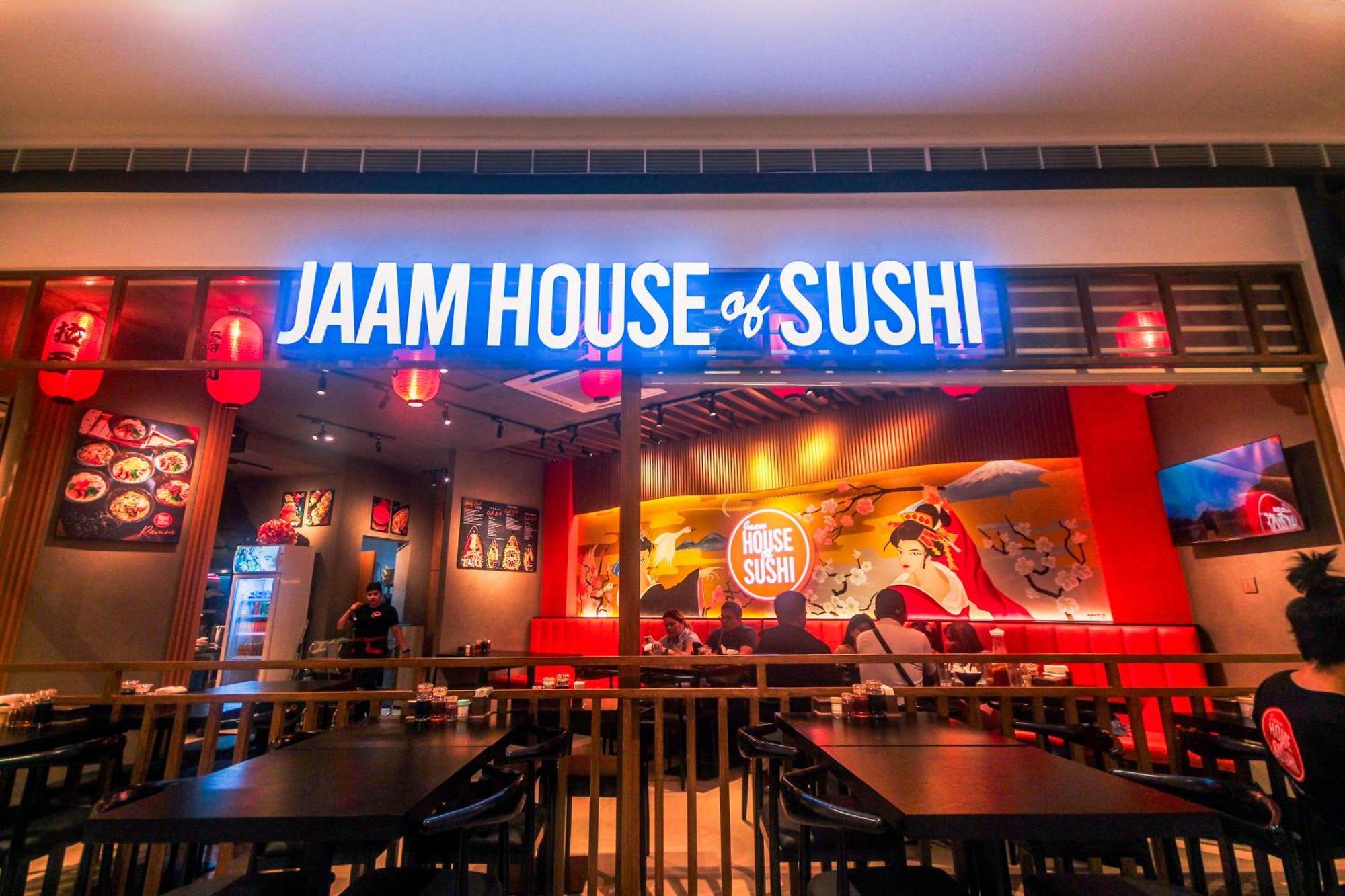 Apartment Urban Hideaway Cozy Makati Giggles Swim Gym Park Laugh Eat 3352 *