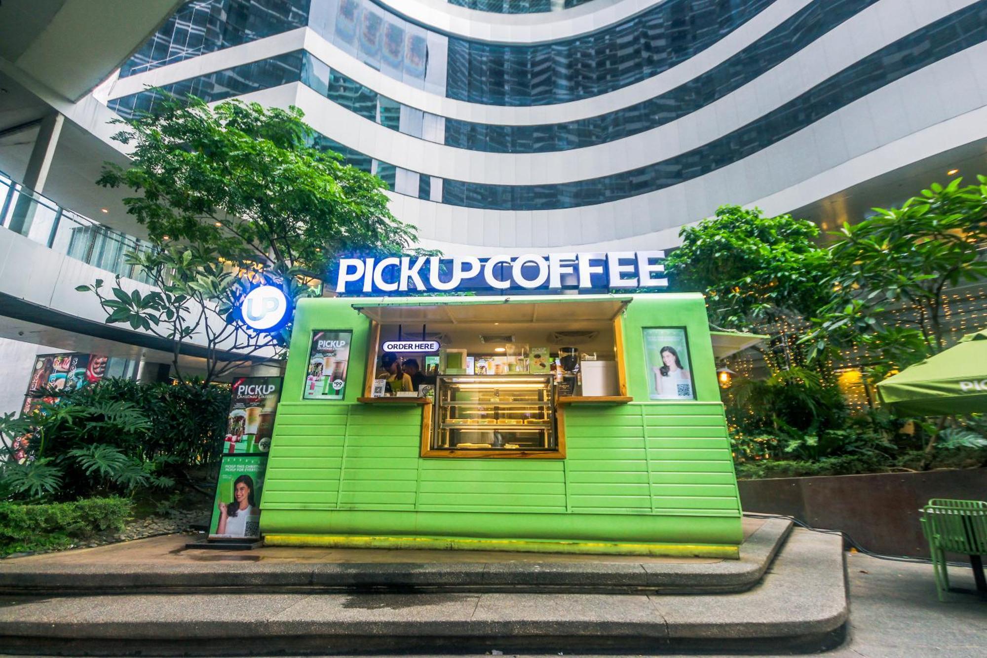 Urban Hideaway Cozy Makati Giggles Swim Gym Park Laugh Eat 3352 * Manila