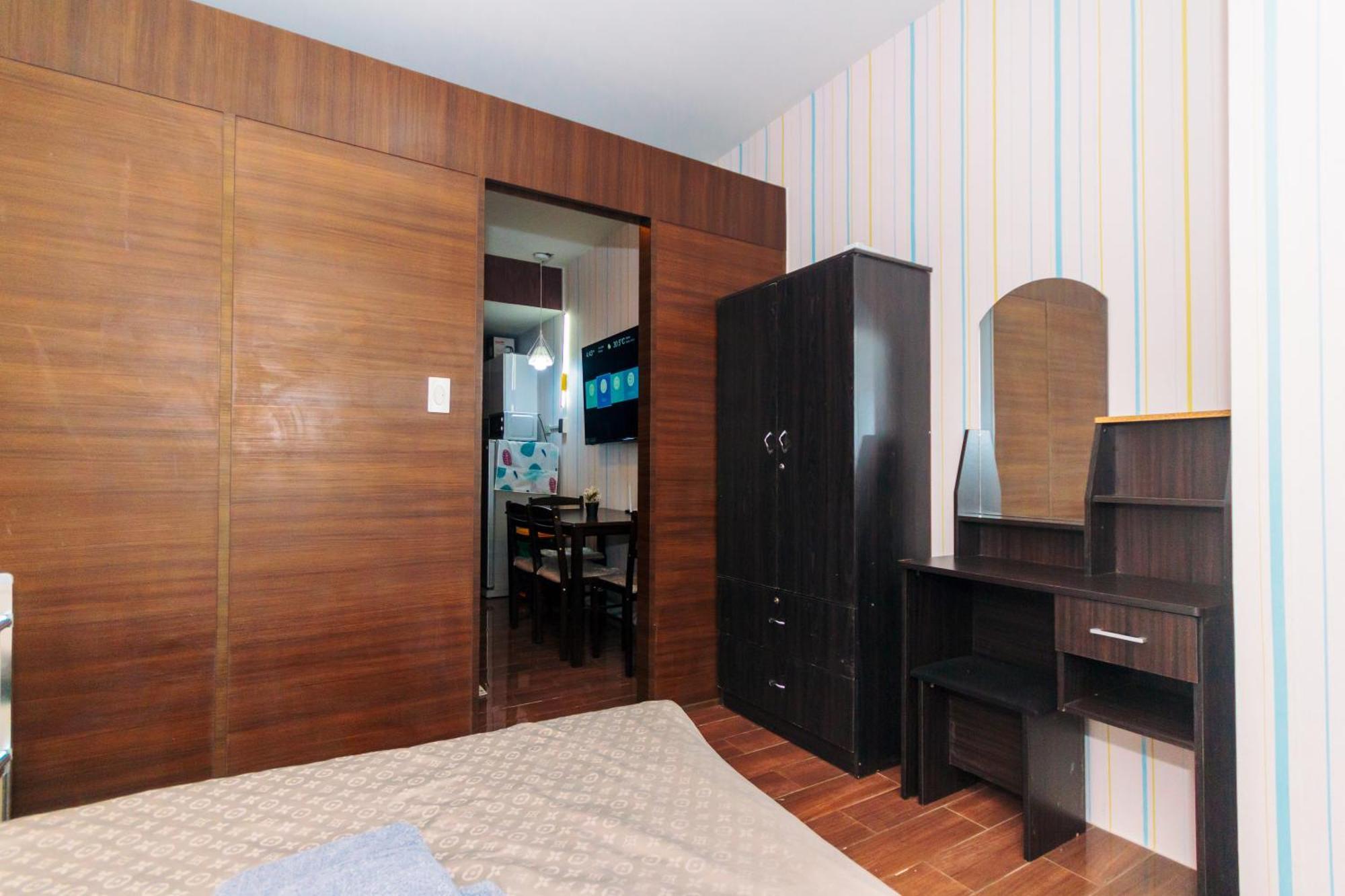 Urban Hideaway Cozy Makati Giggles Swim Gym Park Laugh Eat 3352 Apartment