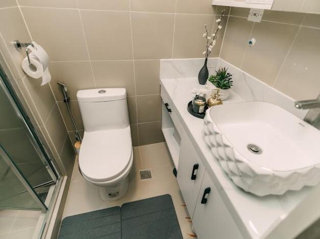 5-star Feel And Step In Luxury At Fame Residences Apartment