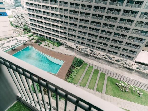 5-star Feel And Step In Luxury At Fame Residences Apartment Manila