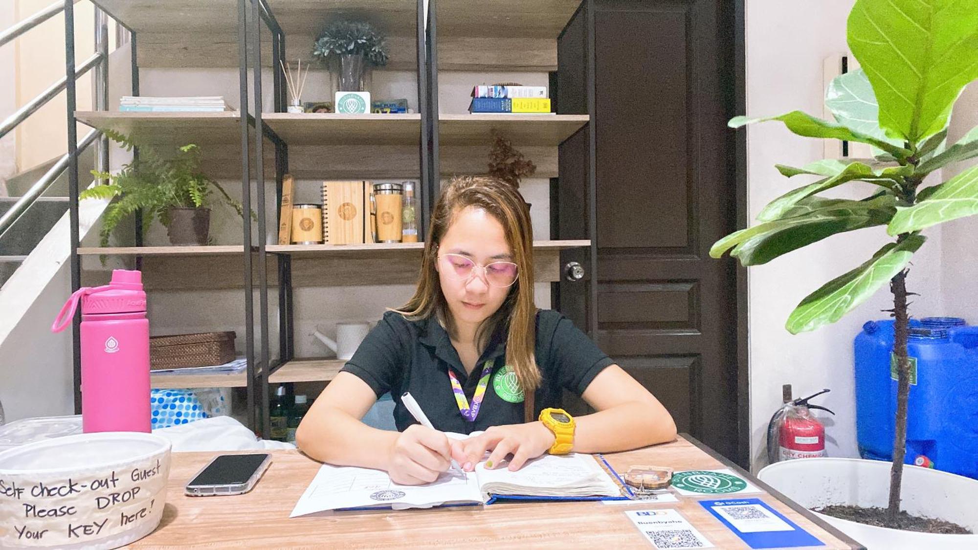 Ohana Buenbyahe Affordable Staycation At F Residences Near At Mrt Shaw Megamall And Starmall * Manila
