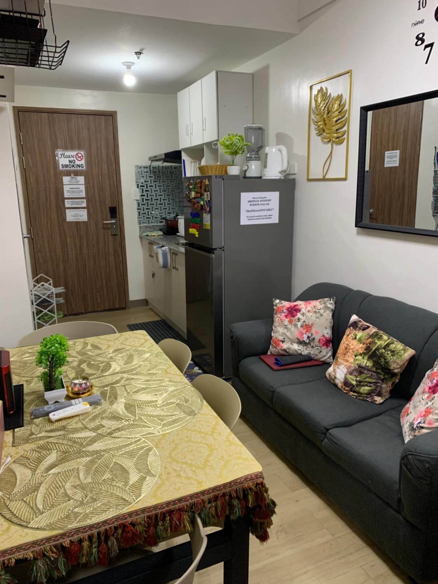 Apartment Paranaque Staycation At Spring Residences T3 U1231
