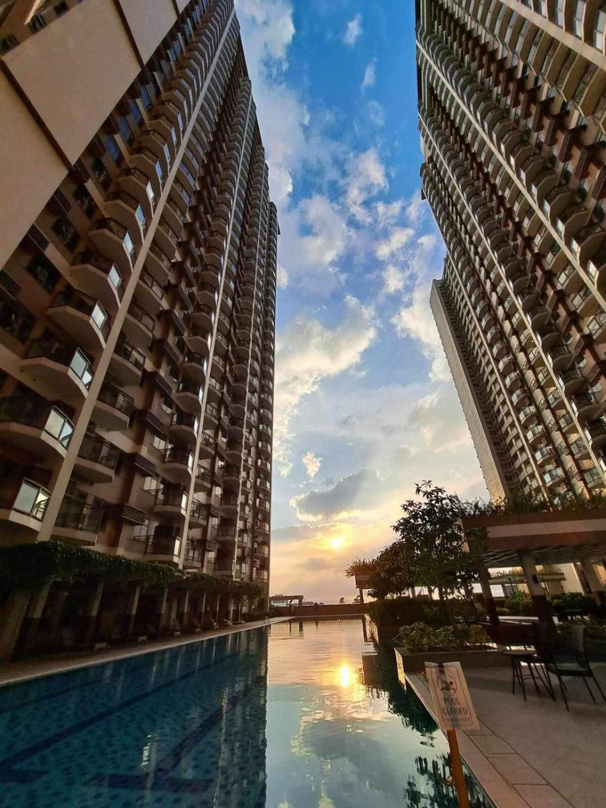 Modern Near Us Embassy * Manila