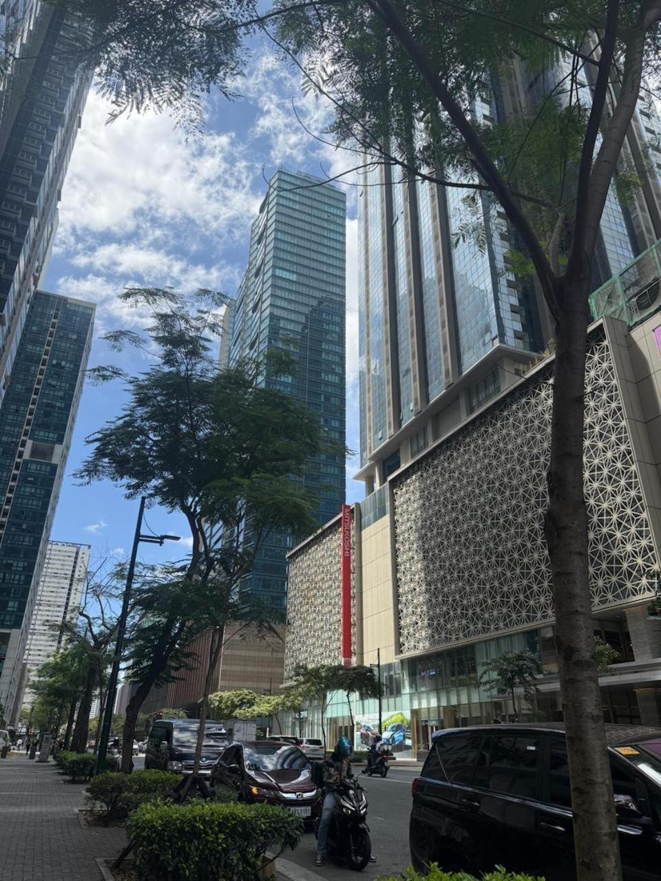 Uptown Parksuites Tower One - Bgc Taguig, Apartment