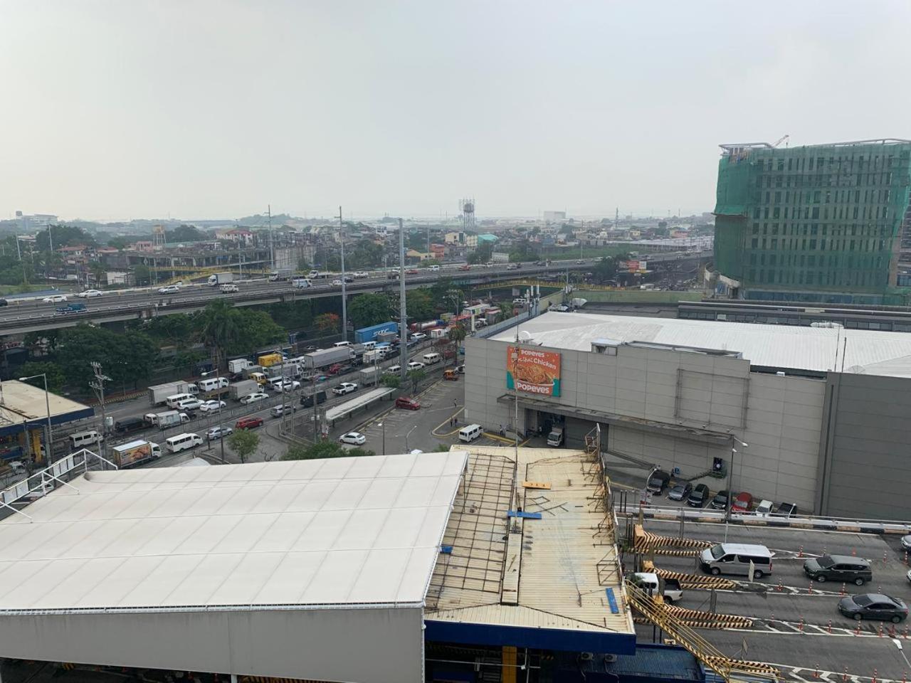 Apartment Paranaque Staycation At Spring Residences T3 U1231 *