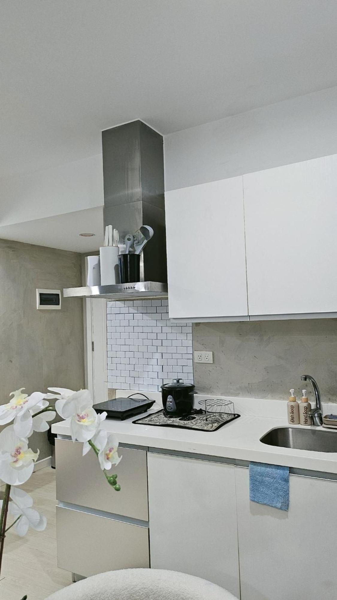 Cozy Azure Urban Residences Apartment *