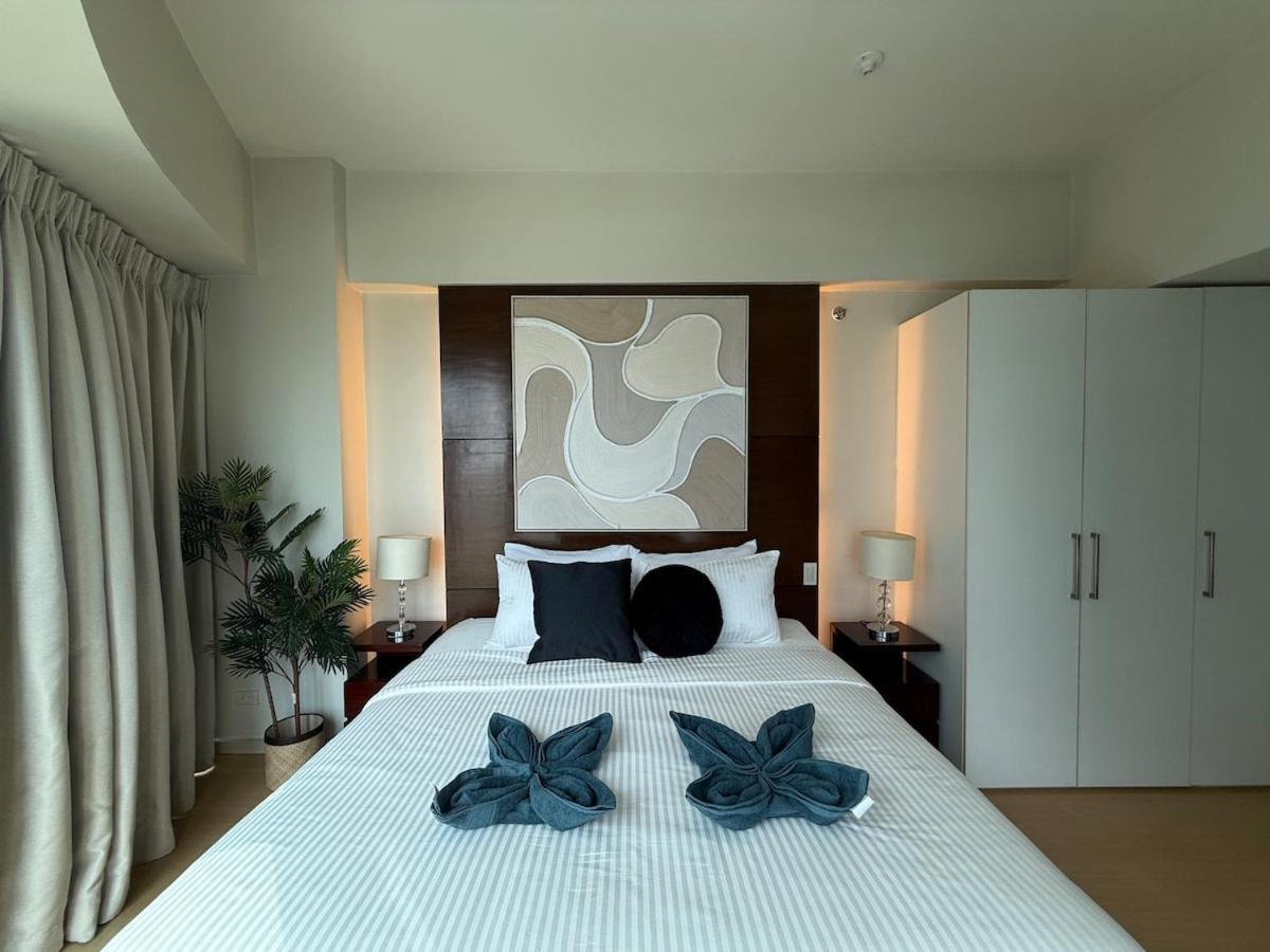 Apartment Palms Paradise With The View Of Bgc Netflix