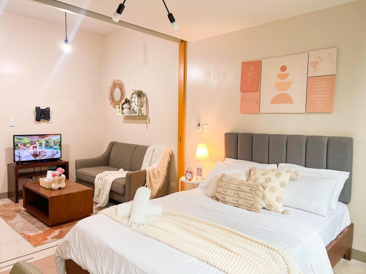 Holiday home Bgc Near Uptown Mall, Grand Hyatt #ournw25b *