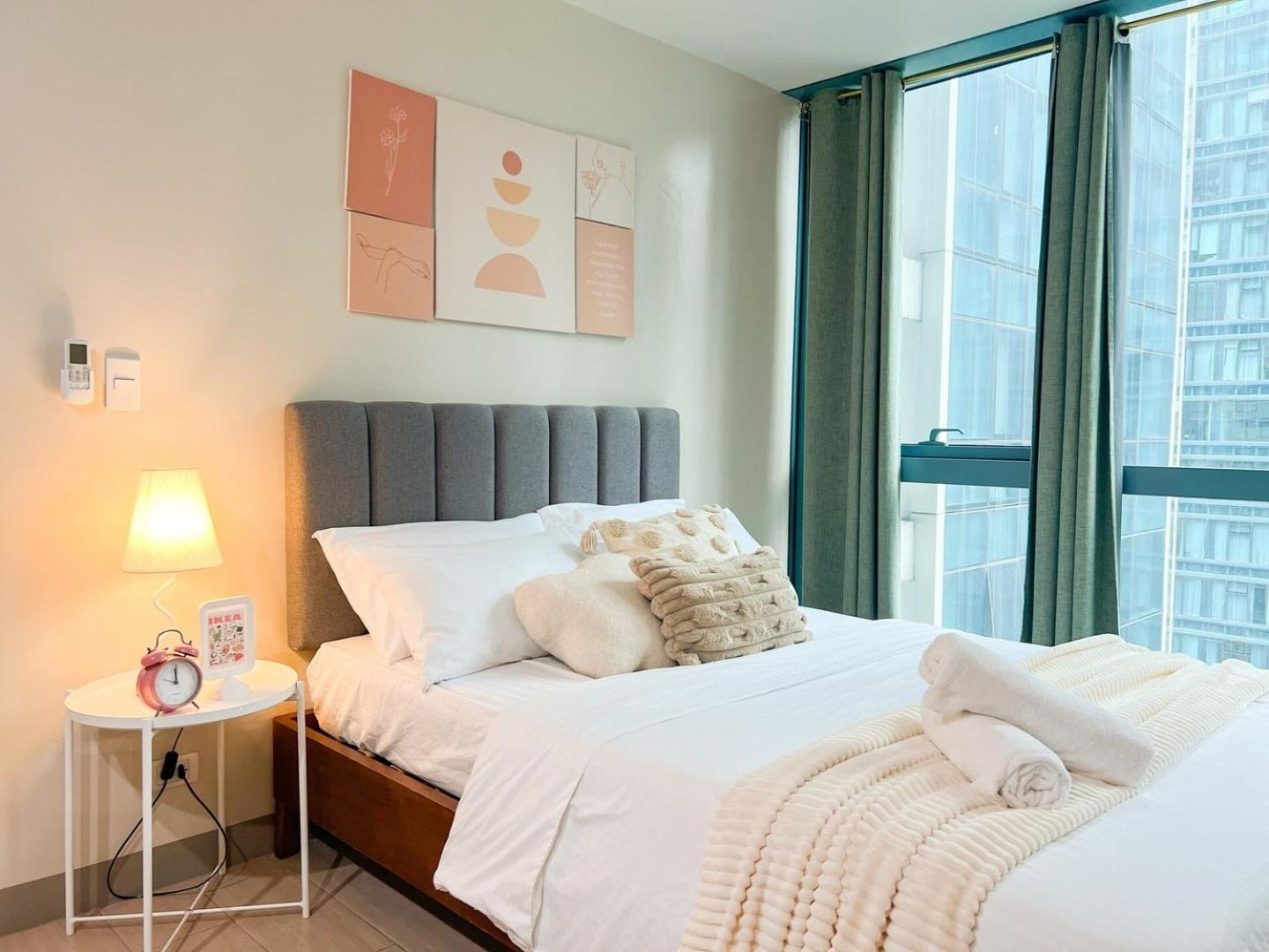 Holiday home Bgc Near Uptown Mall, Grand Hyatt #ournw25b