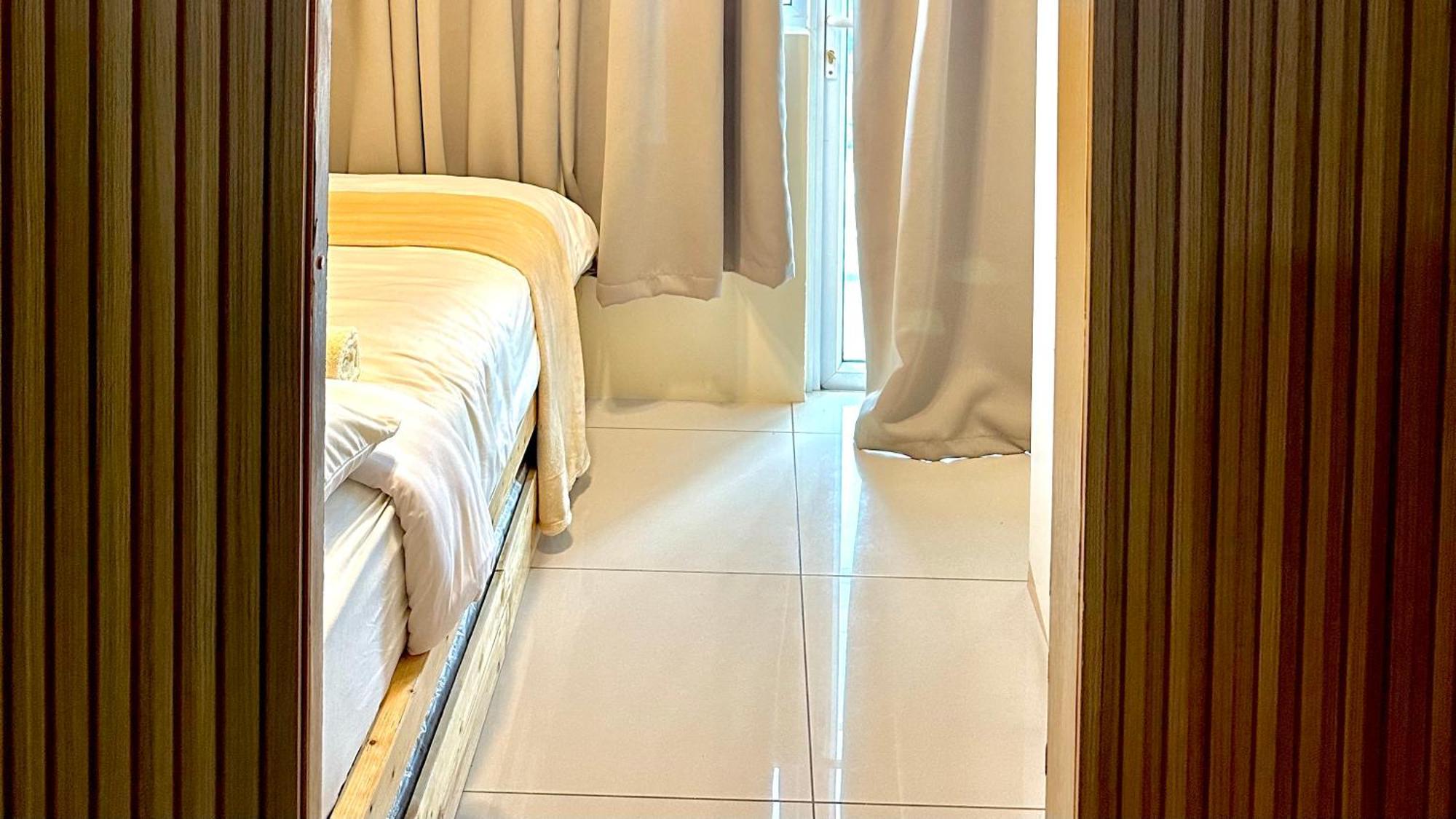 Affordable Condo-hotel 5 Mins Walk To Picc, Ccp, Starcity, World Trade Center Near Moa And Airport Aparthotel Manila