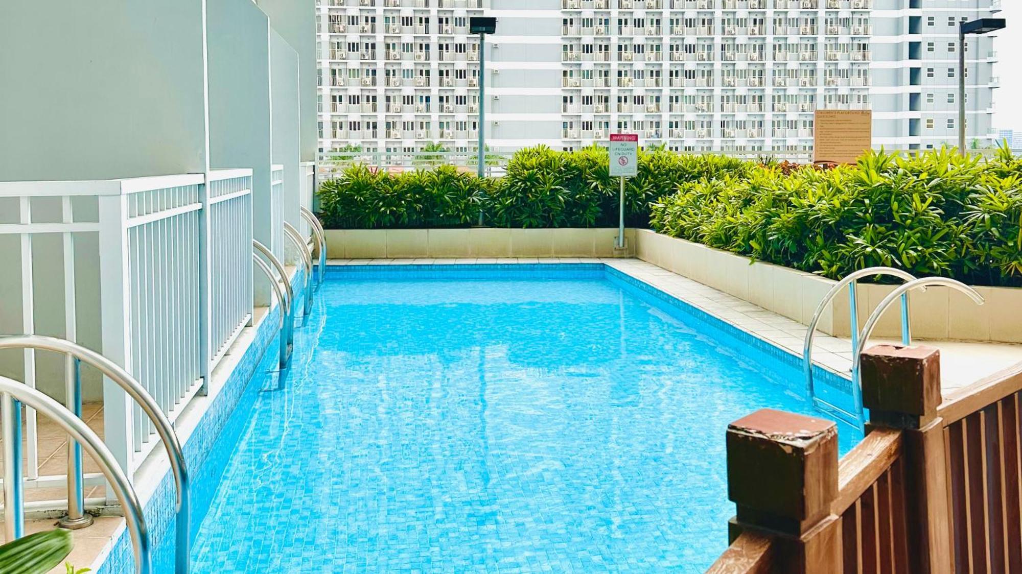 Aparthotel Affordable Condo-hotel 5 Mins Walk To Picc, Ccp, Starcity, World Trade Center Near Moa And Airport