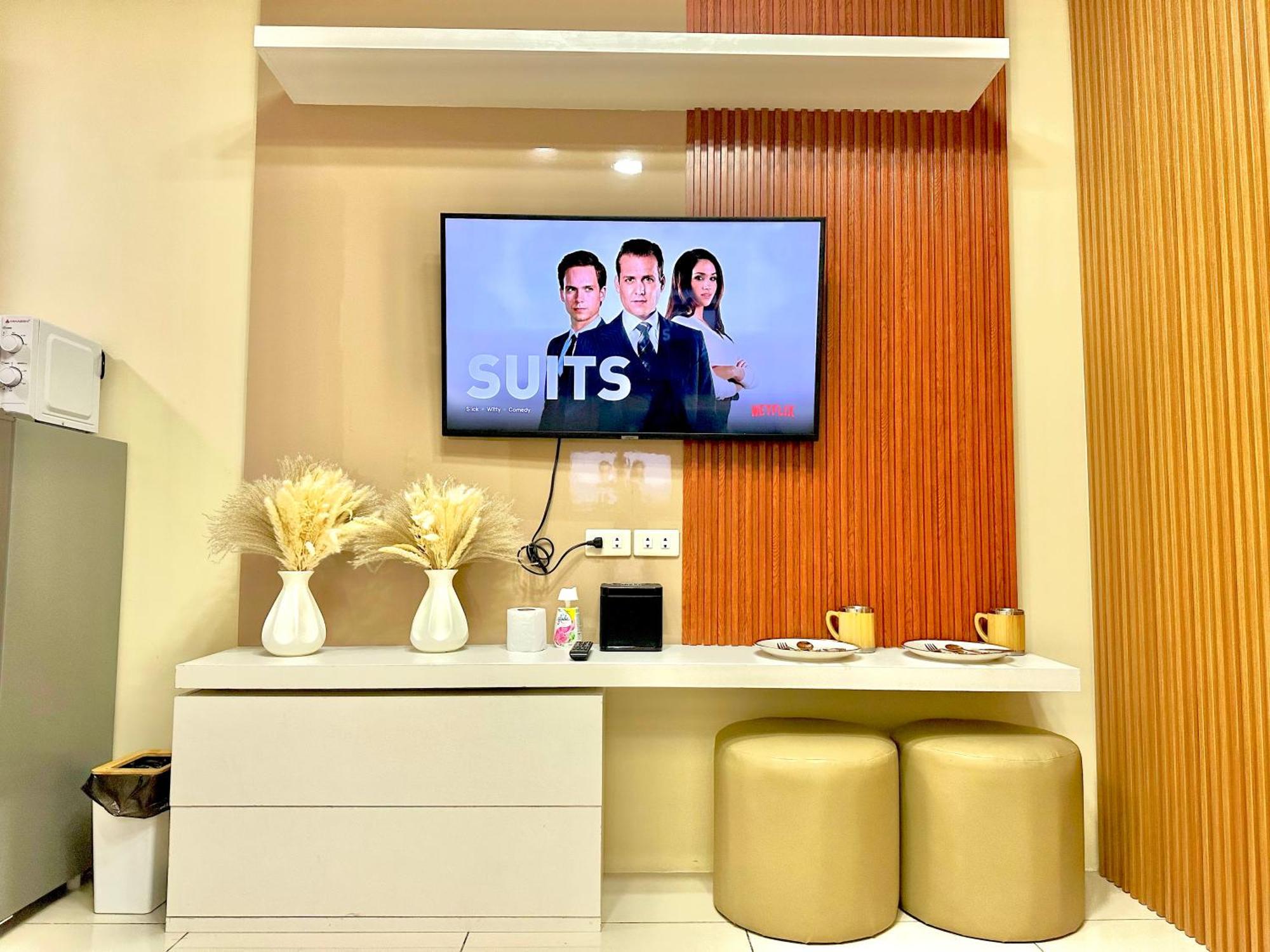 Affordable Condo-hotel 5 Mins Walk To Picc, Ccp, Starcity, World Trade Center Near Moa And Airport