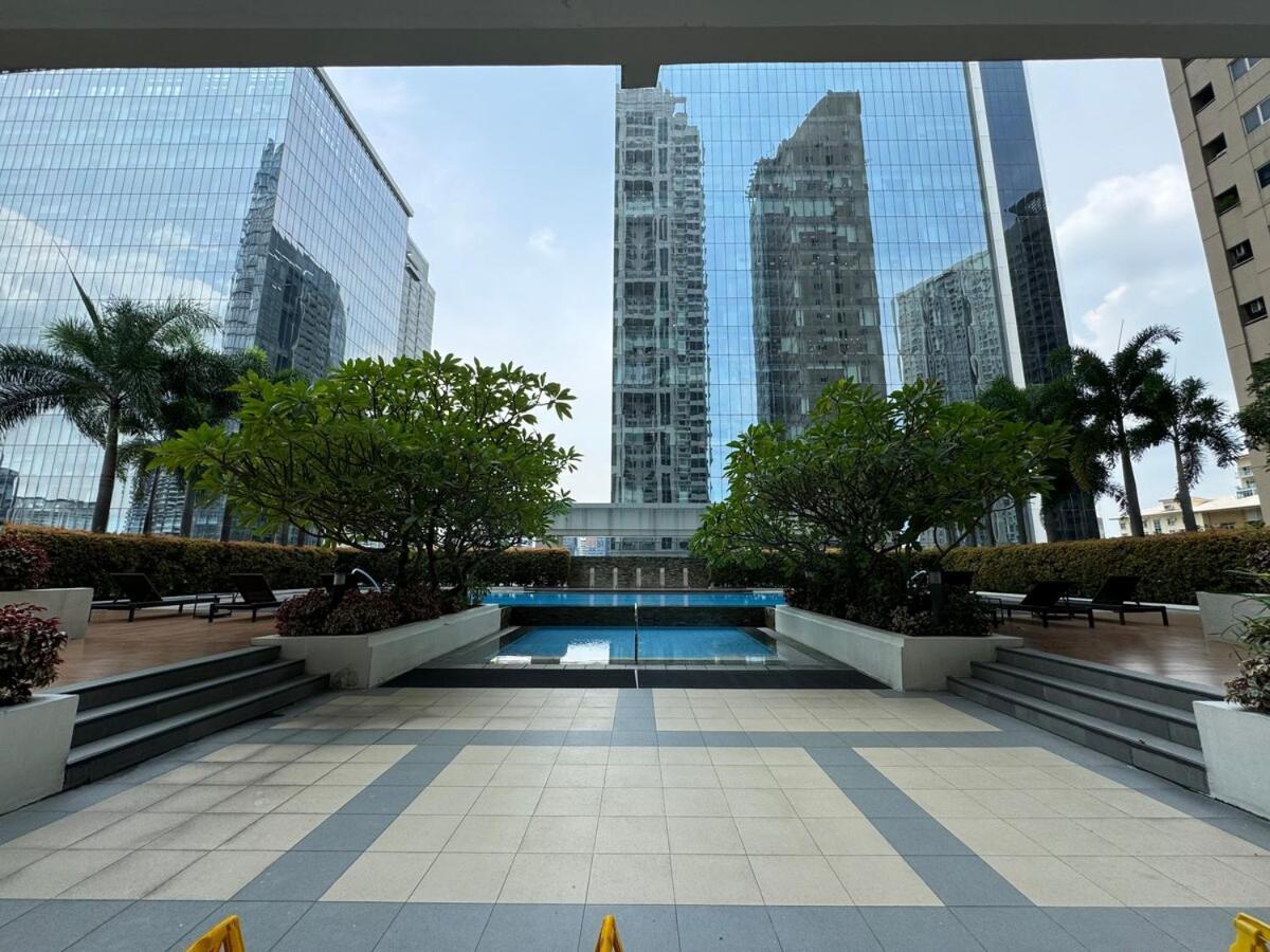 Apartment Simple&convience 1br In Bgc Near Hight Street Sm Aura