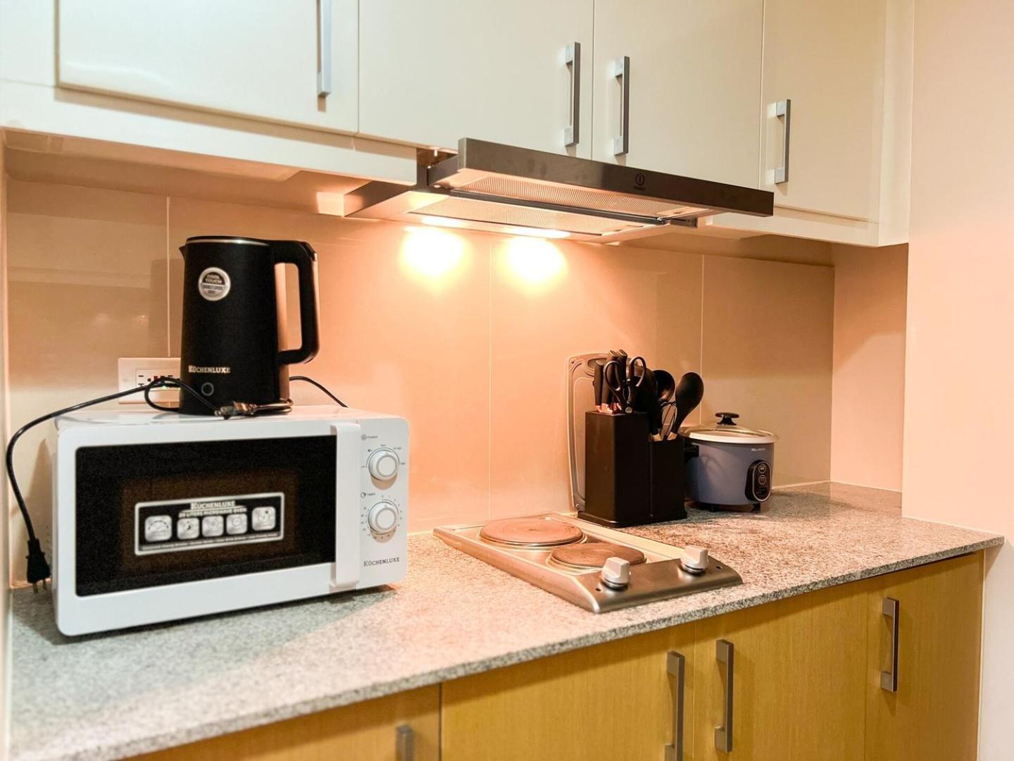 Upscale Bgc Near Mitsukoshi #upt130g * Manila