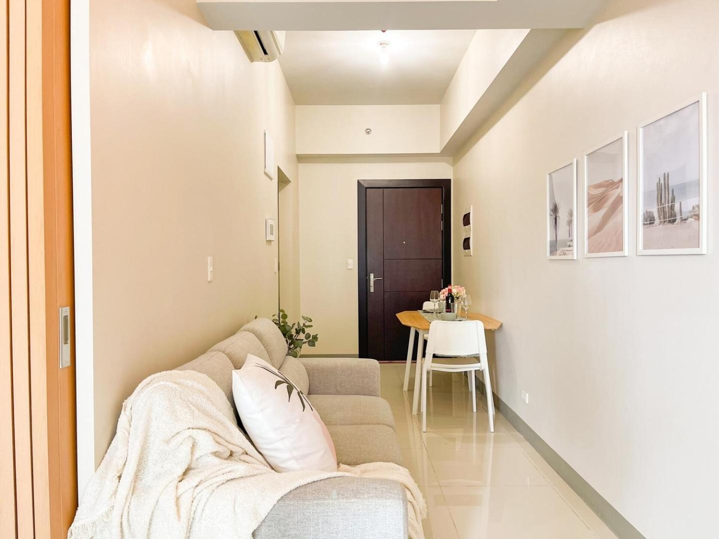 Luxury Bgc Near Uptown,grand Hyatt #upt219k Holiday home *