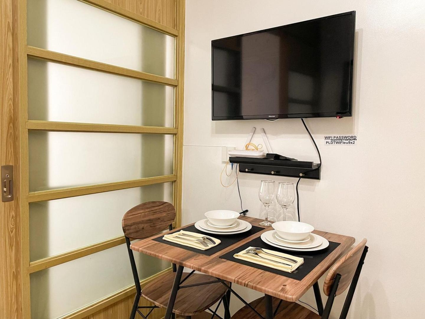 Affordable Near Bgc, Venice Mall #rt33006 Apartment *
