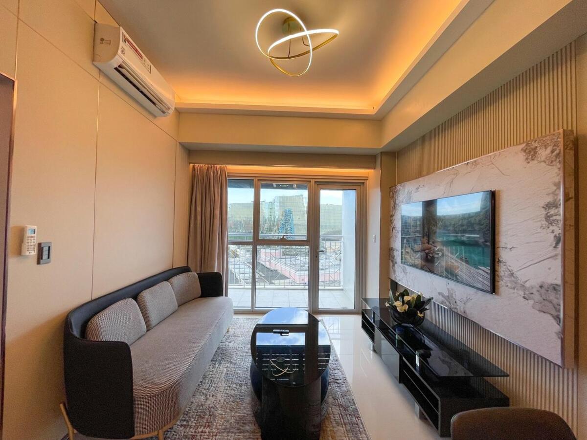 1br Executive Beside Okada & Solaire - 4pax