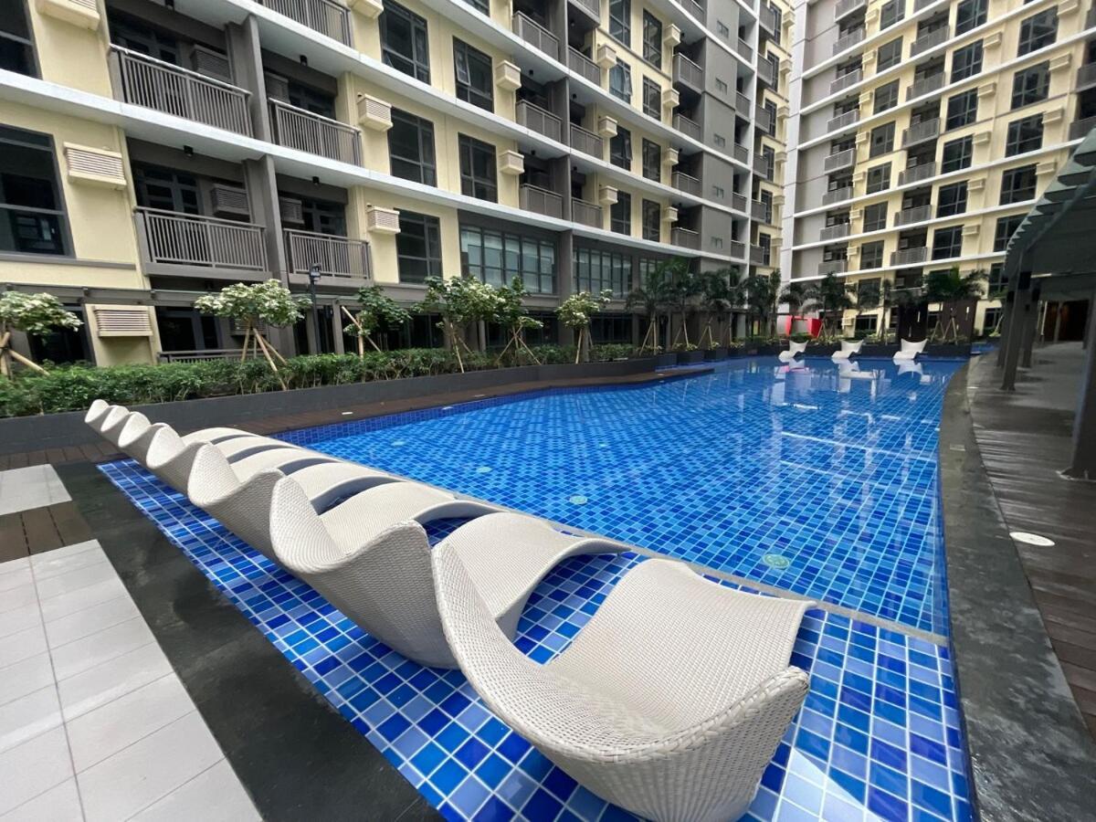 1br Executive Beside Okada & Solaire - 4pax *