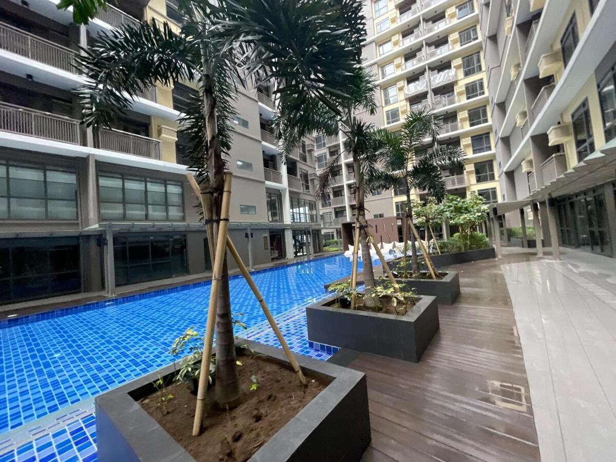 1br Executive Beside Okada & Solaire - 4pax