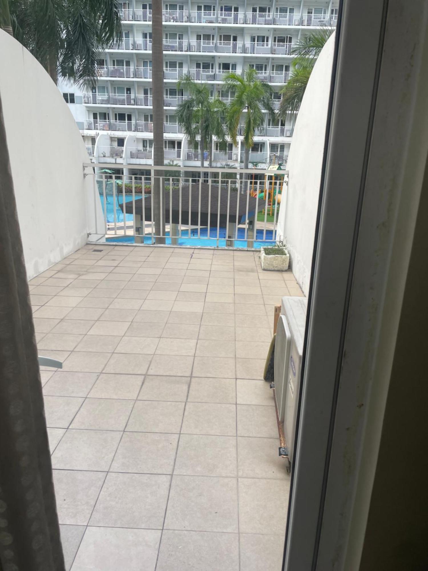 Apartment Unit 232d Pool View With Big Balcony *
