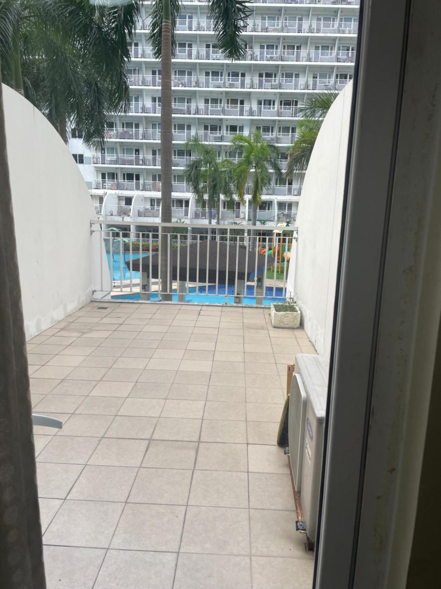 Unit 232d Pool View With Big Balcony *