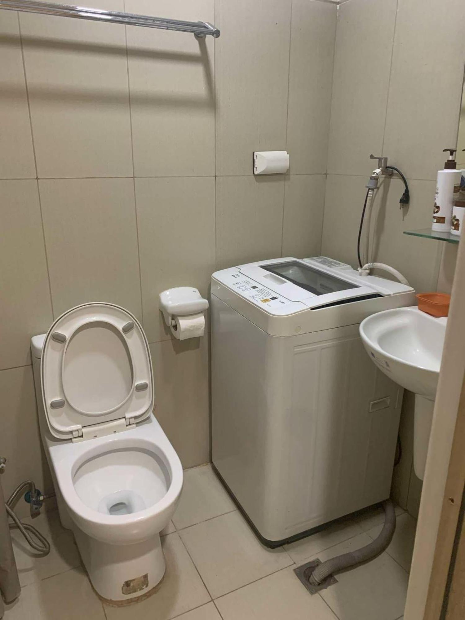 Affordable Staycation In Pasay-breeze *