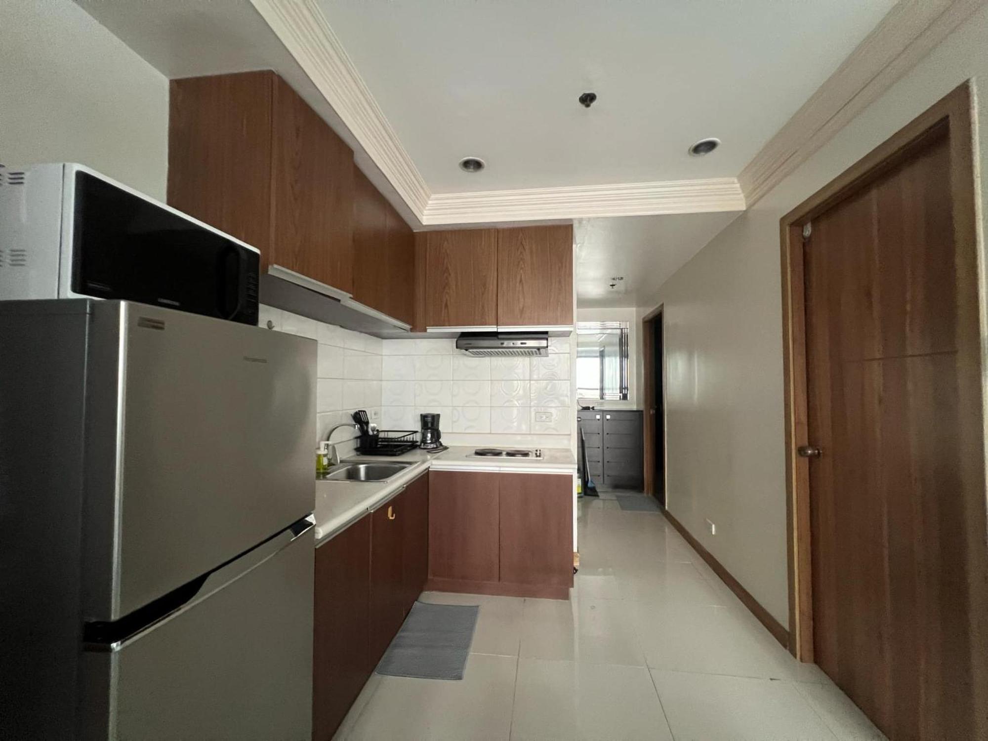 2br Grand Riviera By Mrsayla Manila