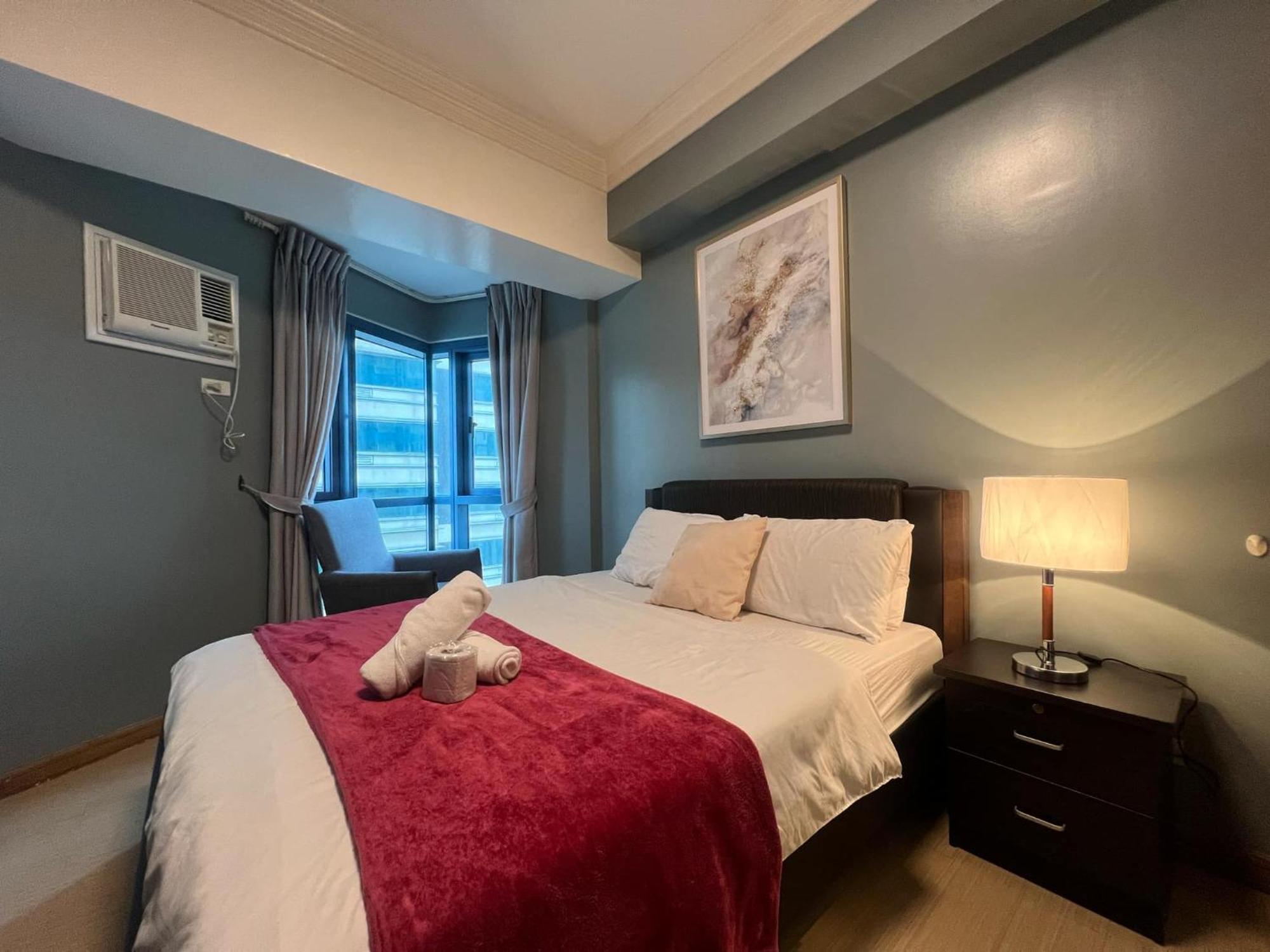Aparthotel 2br Grand Riviera By Mrsayla Manila