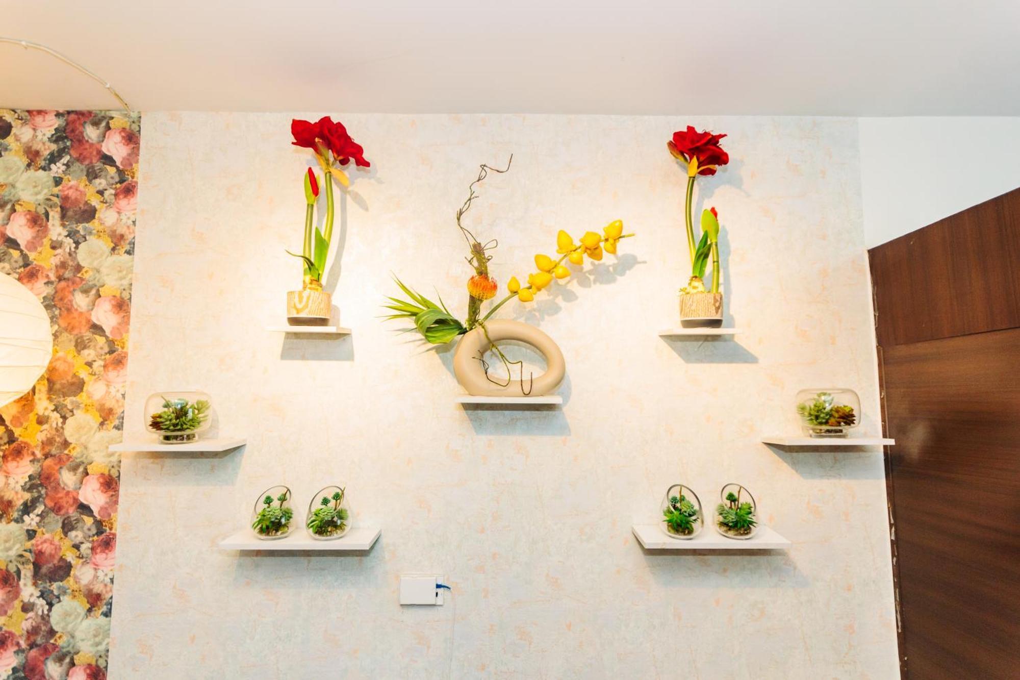 Canvas & Petals Blossoming Art Penthouse Gym Swim Park 5716 Manila
