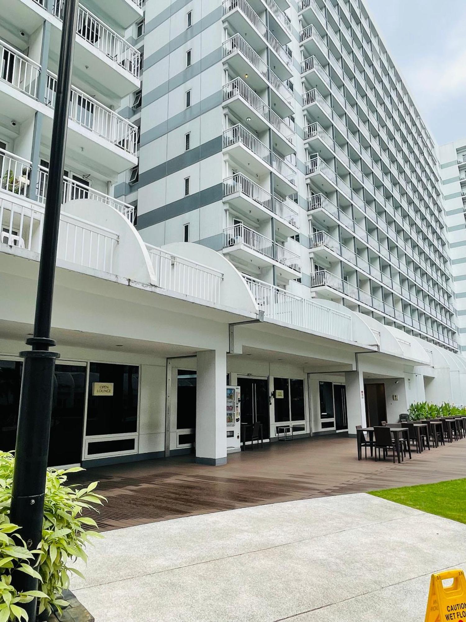 Shell Residences Condotel Near Naia And Mall Of Apartment