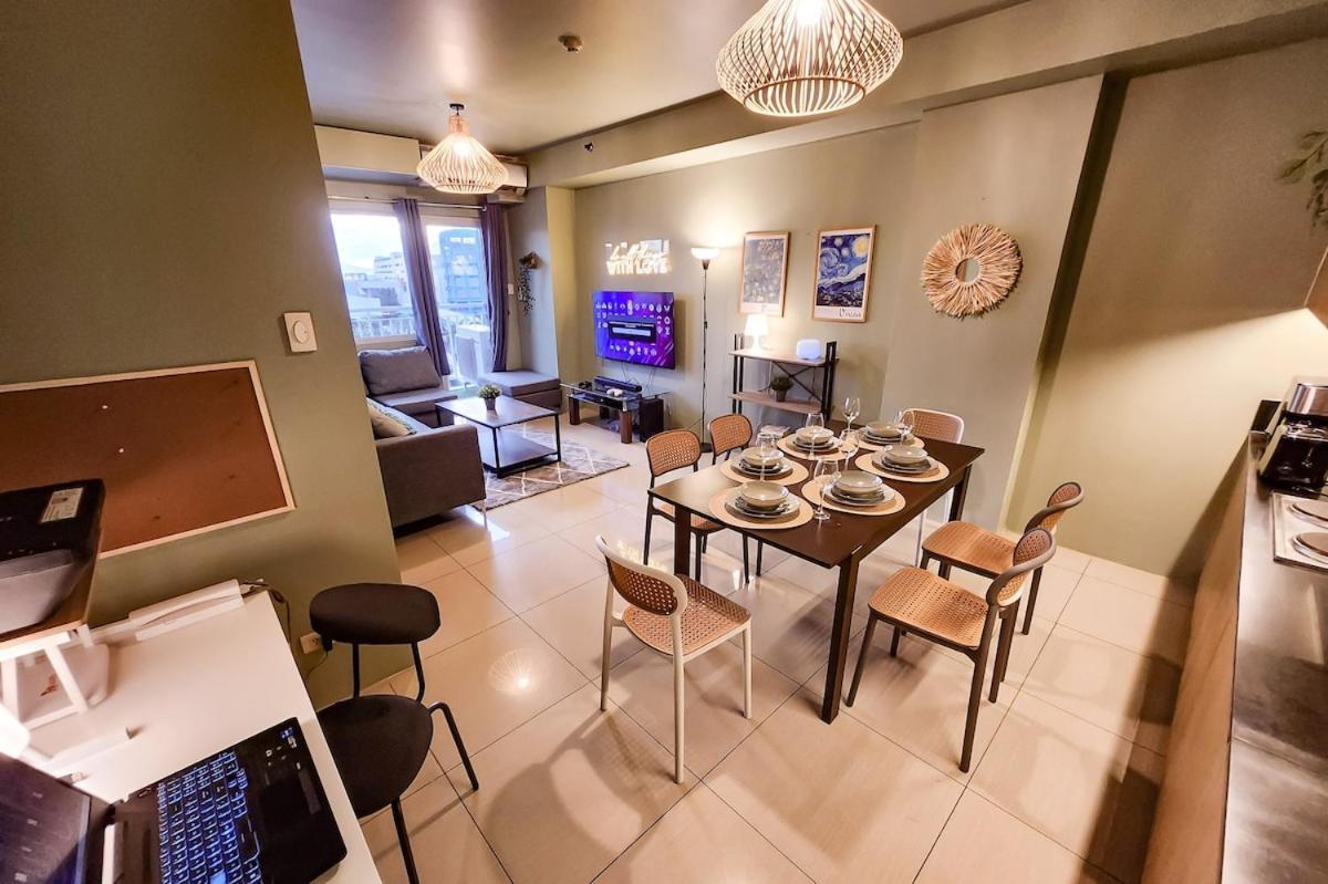 Apartment Artsy 110sqm 2br In Moa 200mbps Wifi Xbox Printer