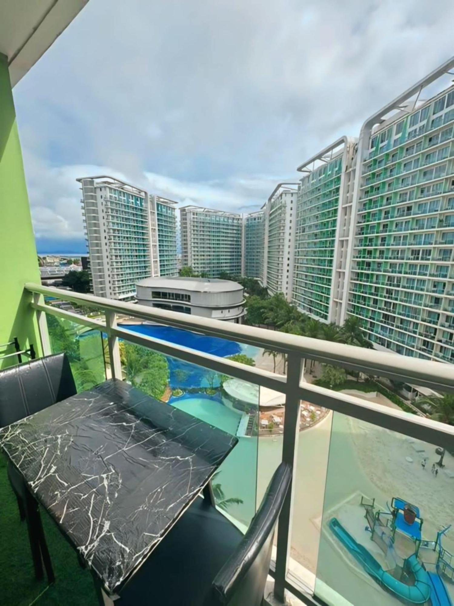 Santorini 1bedroom View Guest house Paranaque City