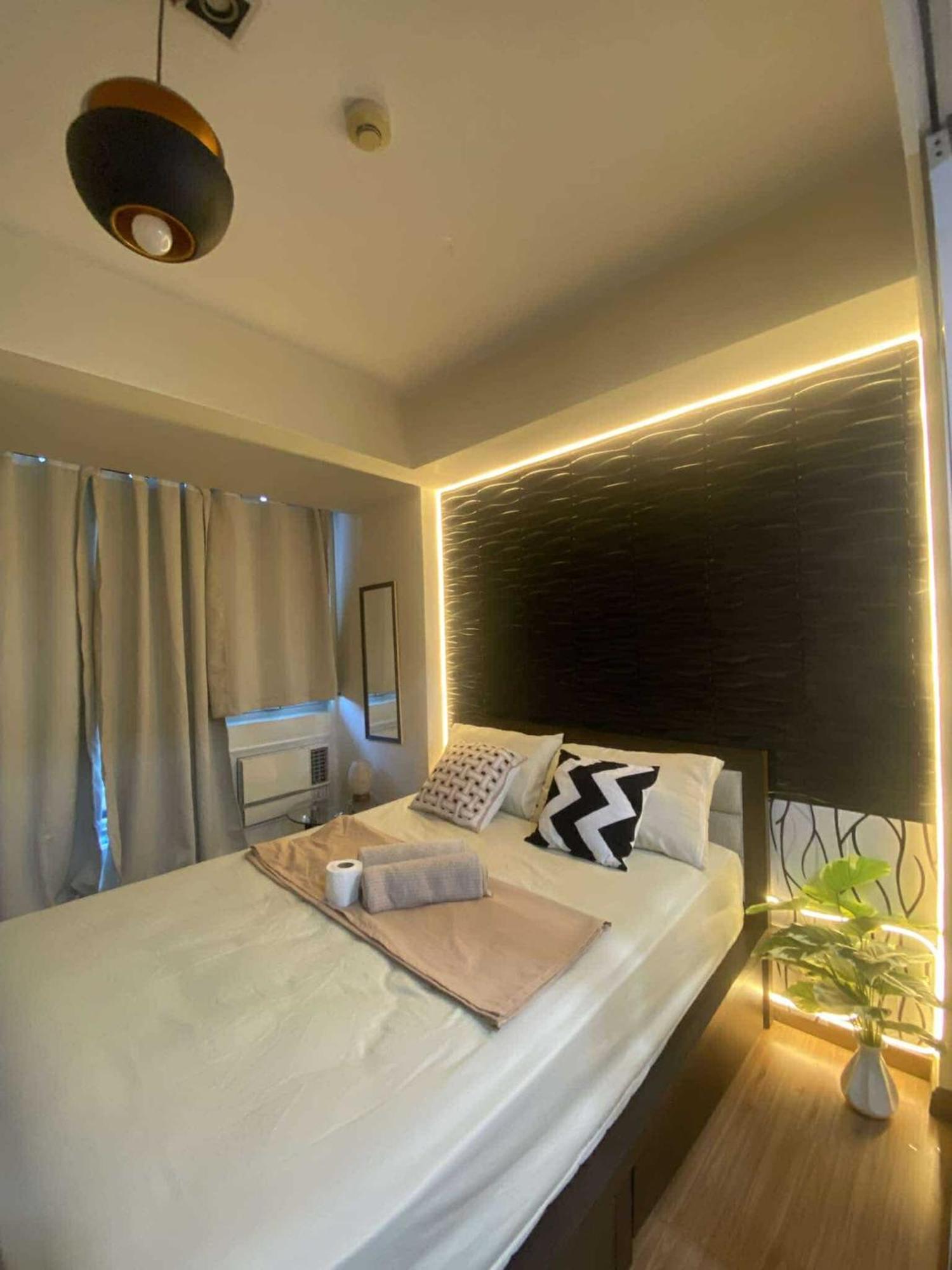 Santorini 1bedroom View * Paranaque City