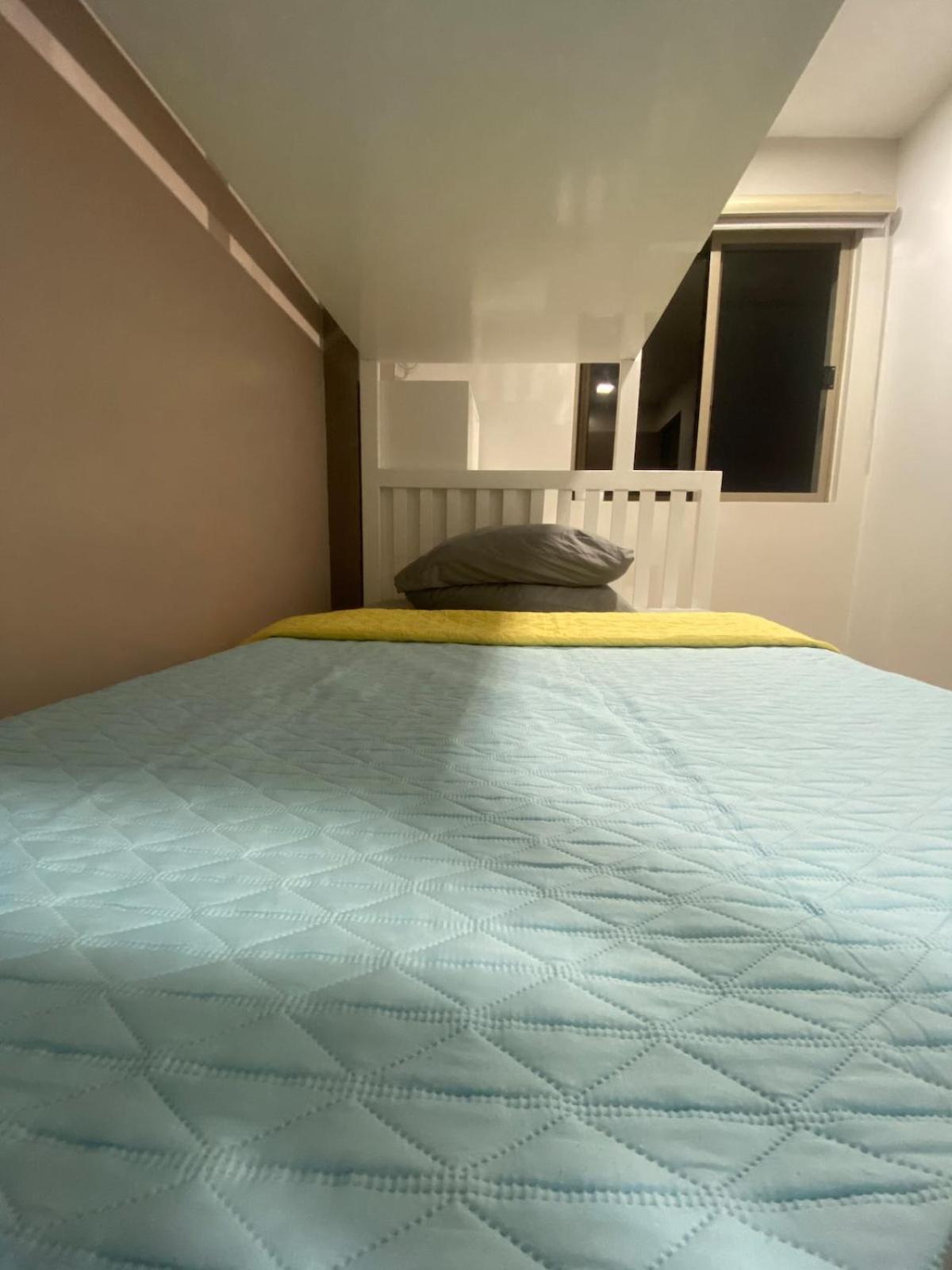 Apartment Stylish & Spacious Place Near Bgc Fast Wi-fi *